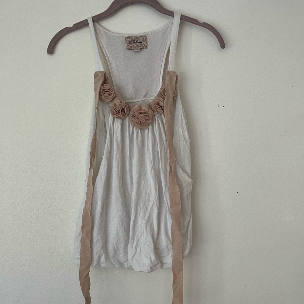 Cute flowered tank top